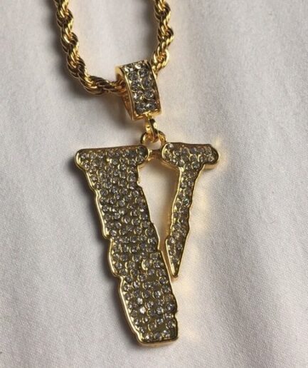 VLONE Iced Out Pendant & Chain