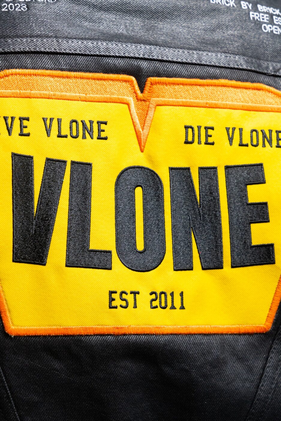 VLONE CATALOGUE 00759 c962bc43 927e 4ffd acb5 f6185e69f329